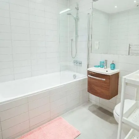 Fantastic 3 Bedrooms Flat In Euston Zone 1 Apartment London