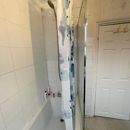 Elmdene Road - Large * London