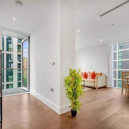 Apartment Modern 01 & 02 Bed In Canary Wharf London