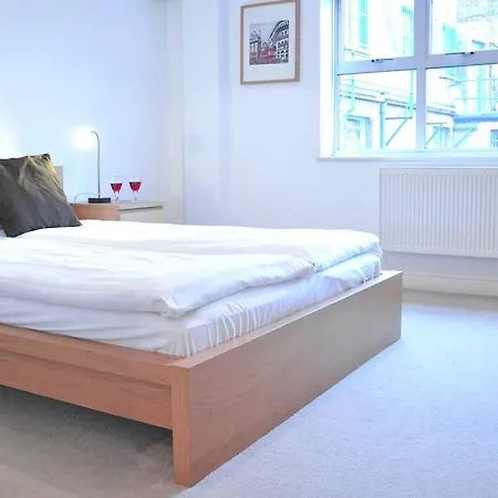 Beautiful 4-bedroom Flat In Bridge/borough! Apartment *