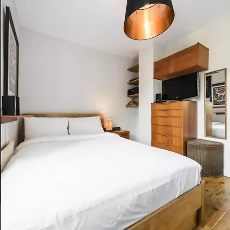 Apartment Traditional Victorian 2 Bed In Cobbled Street + Mod Cons - Full *
