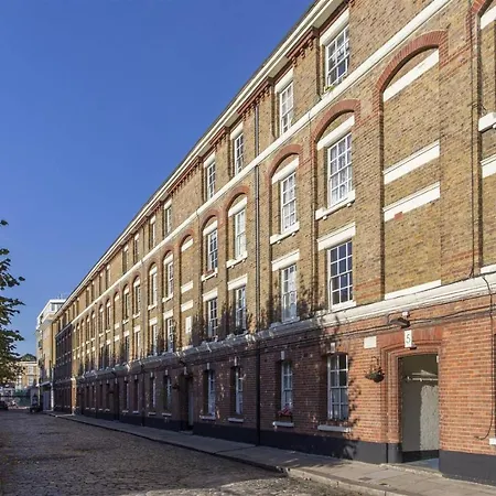 Apartment Traditional Victorian 2 Bed In Cobbled Street + Mod Cons - Full