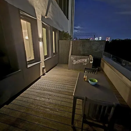 Apartment Executive E15 & Exclusive Terrace Views Of