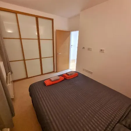 Executive E15 & Exclusive Terrace Views Of * London