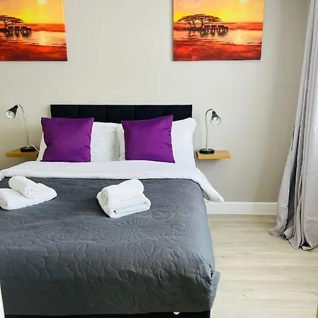 Indigo Suites Hotel *