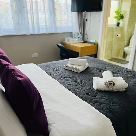 Indigo Suites *