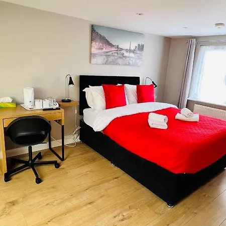 Indigo Suites *