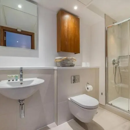 Apartment Studio - Tower Hill - City Centre By Prime N-16 *