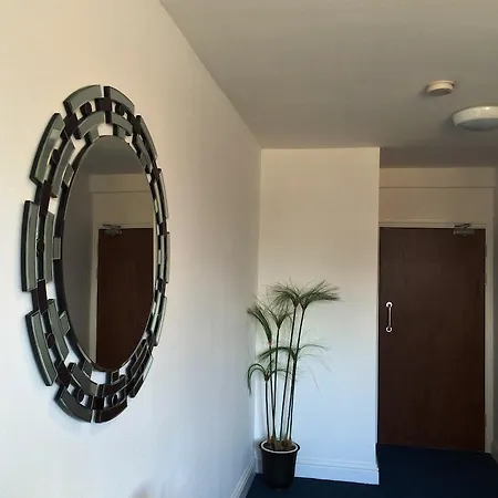 Apartment Globe City London
