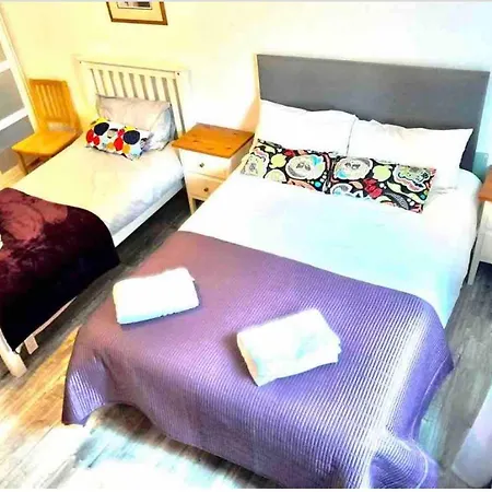Stunning Triple Apartment London