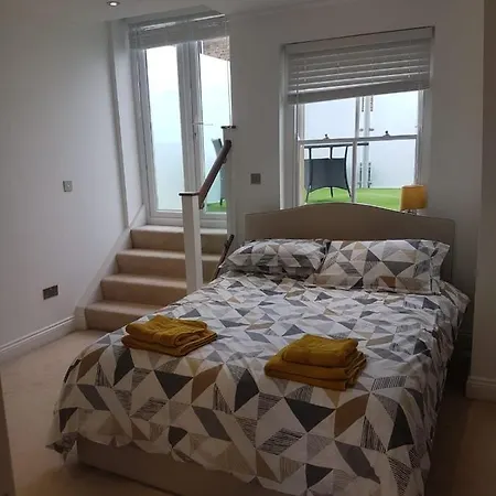 Between The Commons Apartment