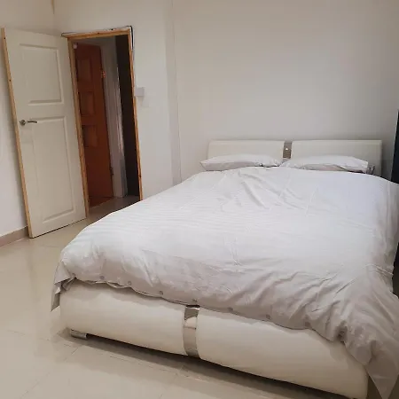 Private Room- Direct Travel Central/ Heathrow