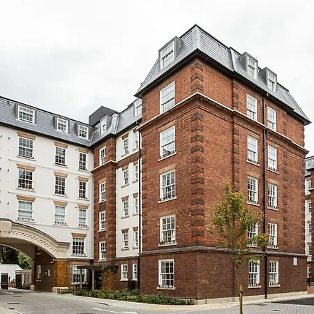 Apartment Modern And Stylish In West Kensington