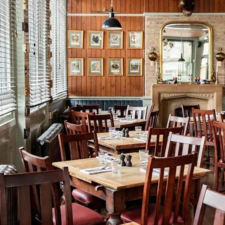 The Bull & Last Hotel London