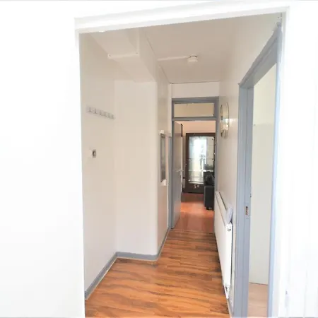 Beautiful 2 Bedroom Flat Near Finsbury Park Apartment