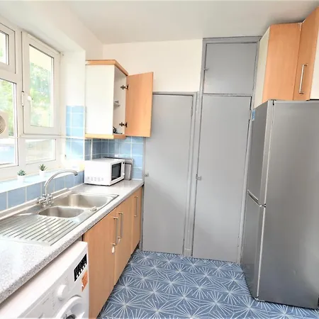 Beautiful 2 Bedroom Flat Near Finsbury Park London
