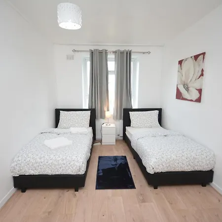 Beautiful 2 Bedroom Flat Near Finsbury Park London