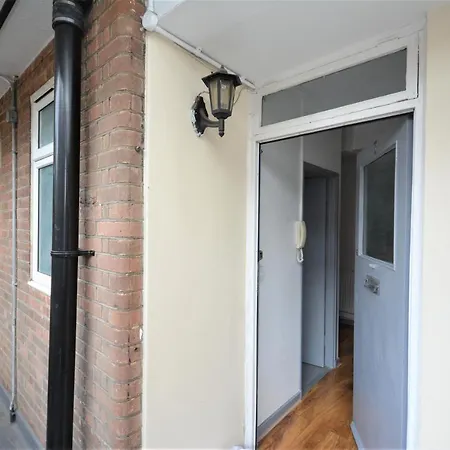 Beautiful 2 Bedroom Flat Near Finsbury Park