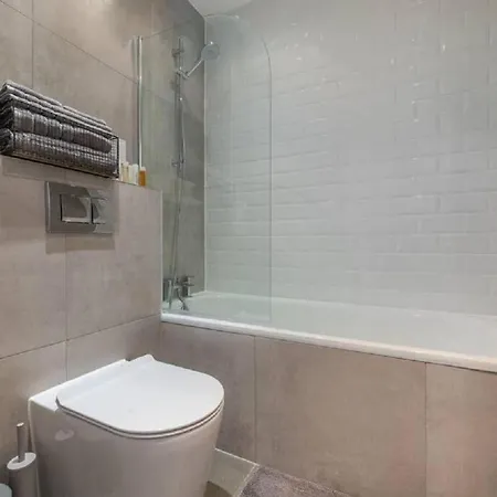 Two Bedroom - Tower Bridge - By Prime M-5 * London