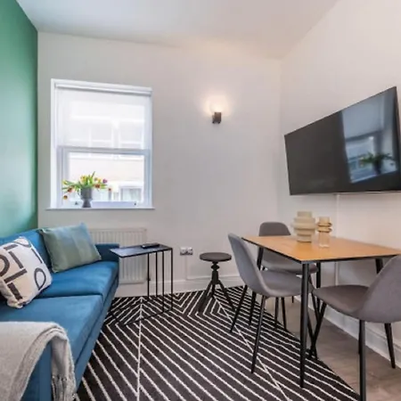 Two Bed - Tower Bridge - By Prime M-2 Holiday home *