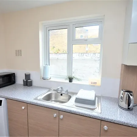 Cheerful 3 Bedroom In Greater *
