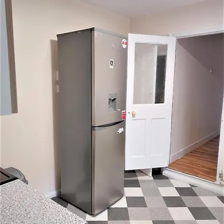 Cheerful 3 Bedroom In Greater Hébergement de vacances Londres