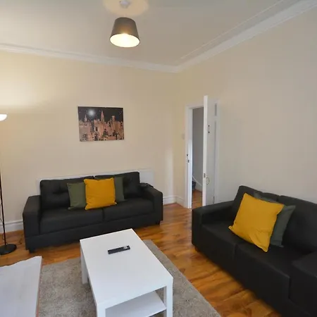 Cheerful 3 Bedroom In Greater *
