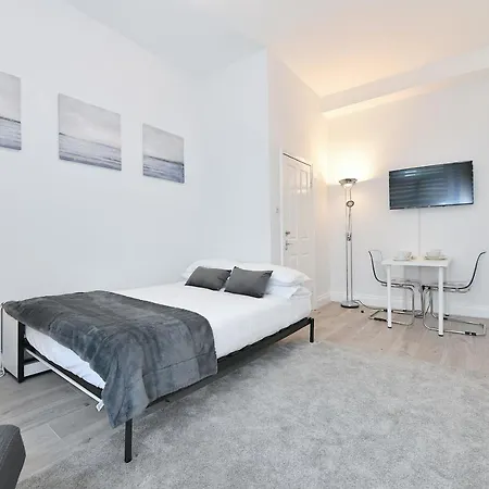 Stylish By Luxestays Shepherds Bush *