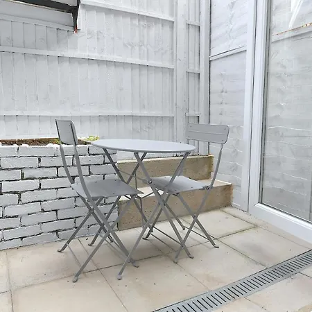 Stylish By Luxestays Shepherds Bush