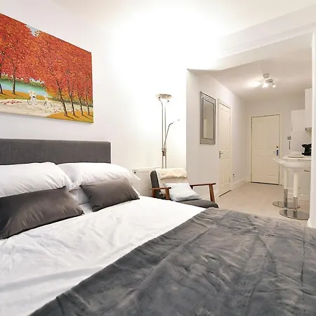 Apartament Stylish By Luxestays Shepherds Bush