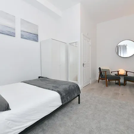 Stylish By Luxestays Shepherds Bush * Londyn