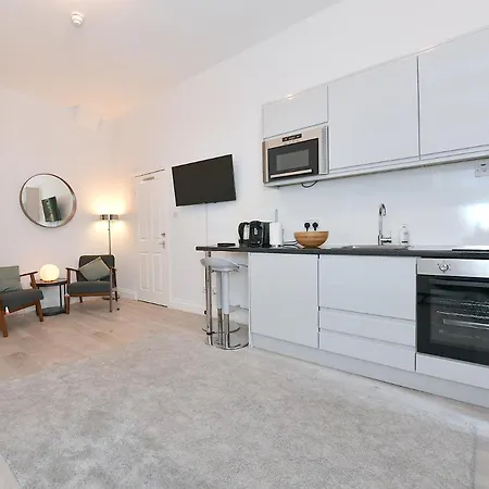 Stylish By Luxestays Shepherds Bush * Londyn