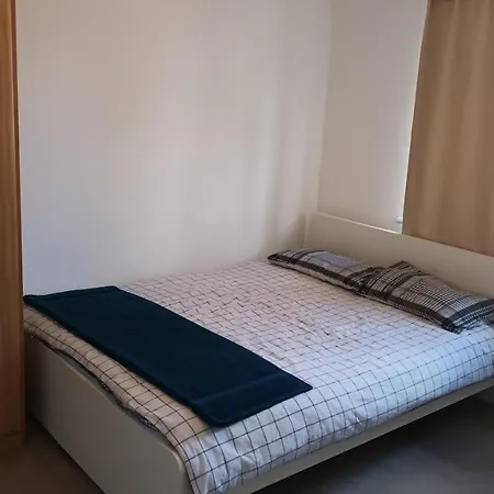 Cosy Relaxing 4 Bed With 2 Parking Space Hatch End