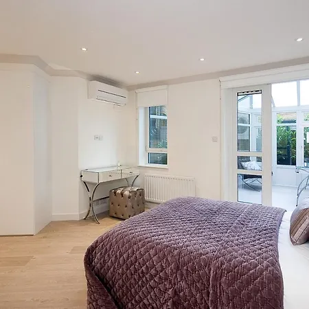 Stunning 2-bedroom-hosted By Sweetstay Apartment *