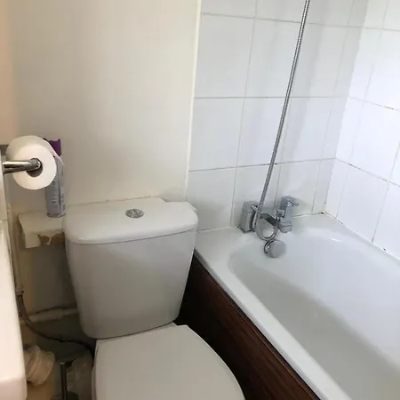 Charming 1-bed Vibrant Location Apartment