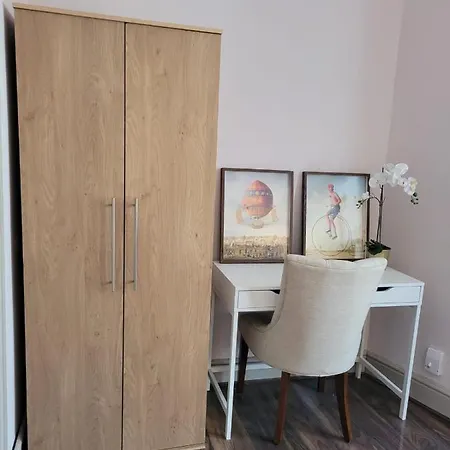 Apartment 43 Kimberly Road *