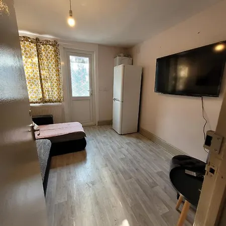 43 Kimberly Road * London