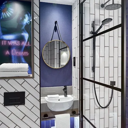 Nyx Holborn By Leonardo Hotell 5*