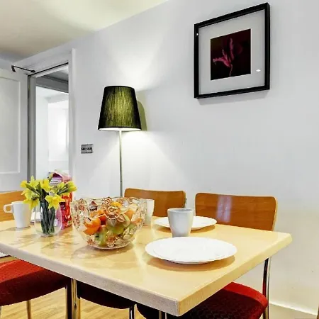 Bedford Place Apartment London