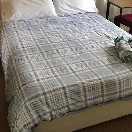 Wimbledon House Of Spencer Hill Guest house