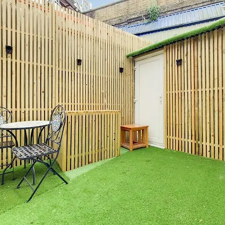 Lovely 4 Bed Perfect For Families! شقة لندن