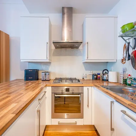 Pass The Keys Balham Modern Cosy