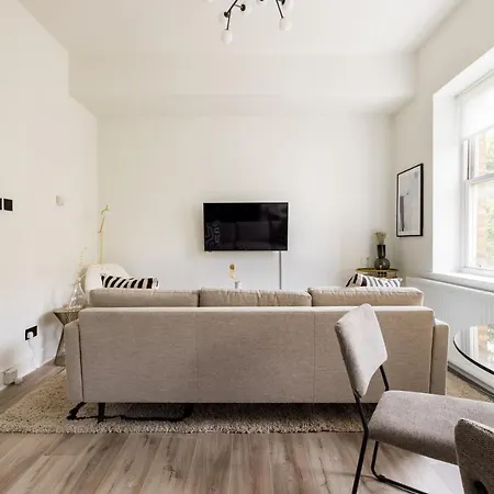 The Kensington And Chelsea Classic - Glamorous 2bdr Flat Apartment *