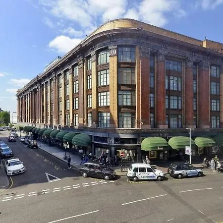 In Knightsbridge Overlooking Harrods Appartamento *