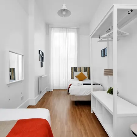 Bedford Place *