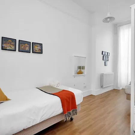 Apartment Bedford Place London