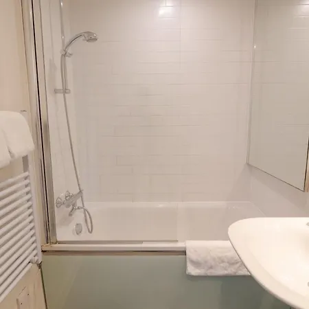 The Islington Nest - Bewitching 1bdr Flat With Balcony London
