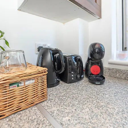 #gorgeous 3 Beds Home#7min To Subway, Free Parking Casa de Férias Thamesmead (Greater London)