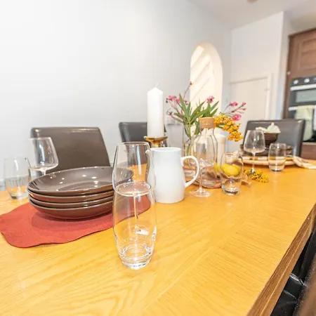 #gorgeous 3 Beds Home#7min To Subway, Free Parking Casa de Férias Thamesmead (Greater London)