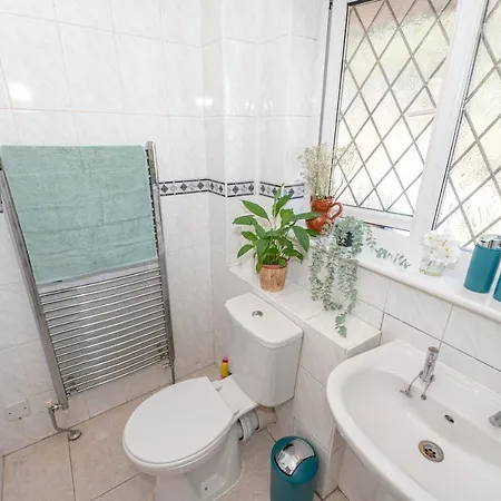 #gorgeous 3 Beds Home#7min To Subway, Free Parking